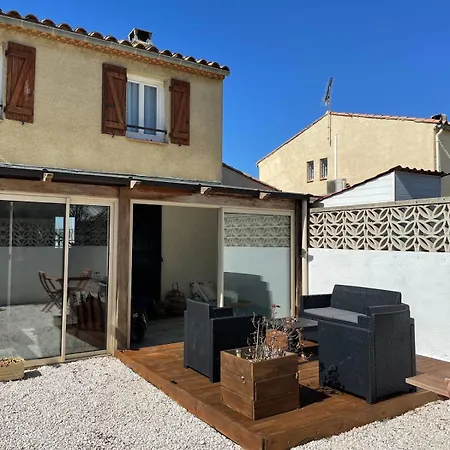Maison Proche Du Village Et De La *