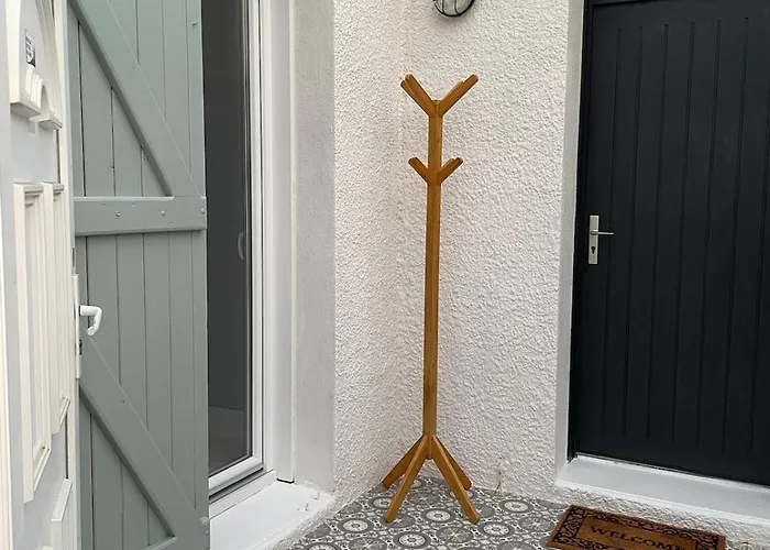 Maison Proche Du Village Et De La *